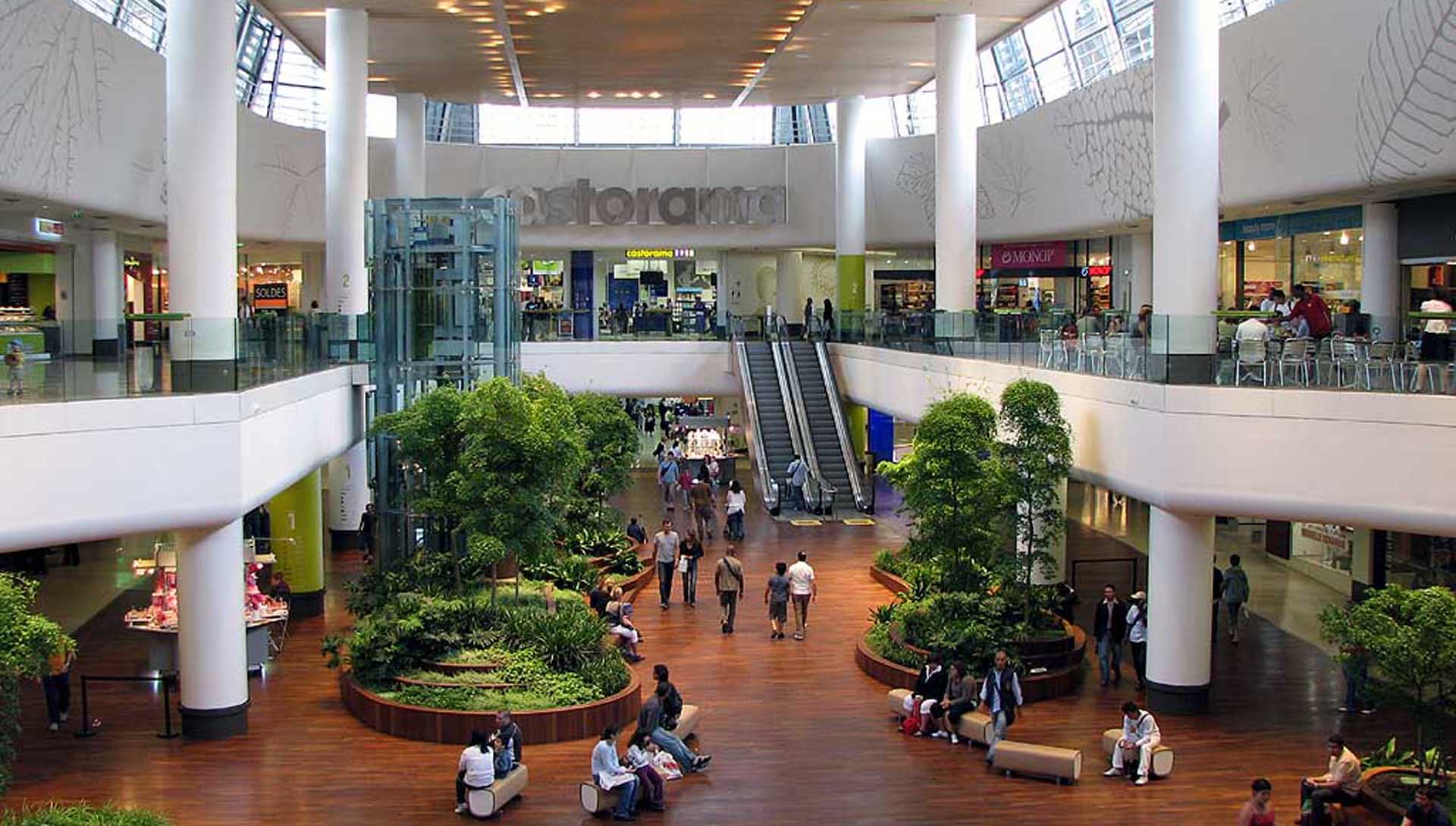 Une journée au centre commercial Les 4 temps
